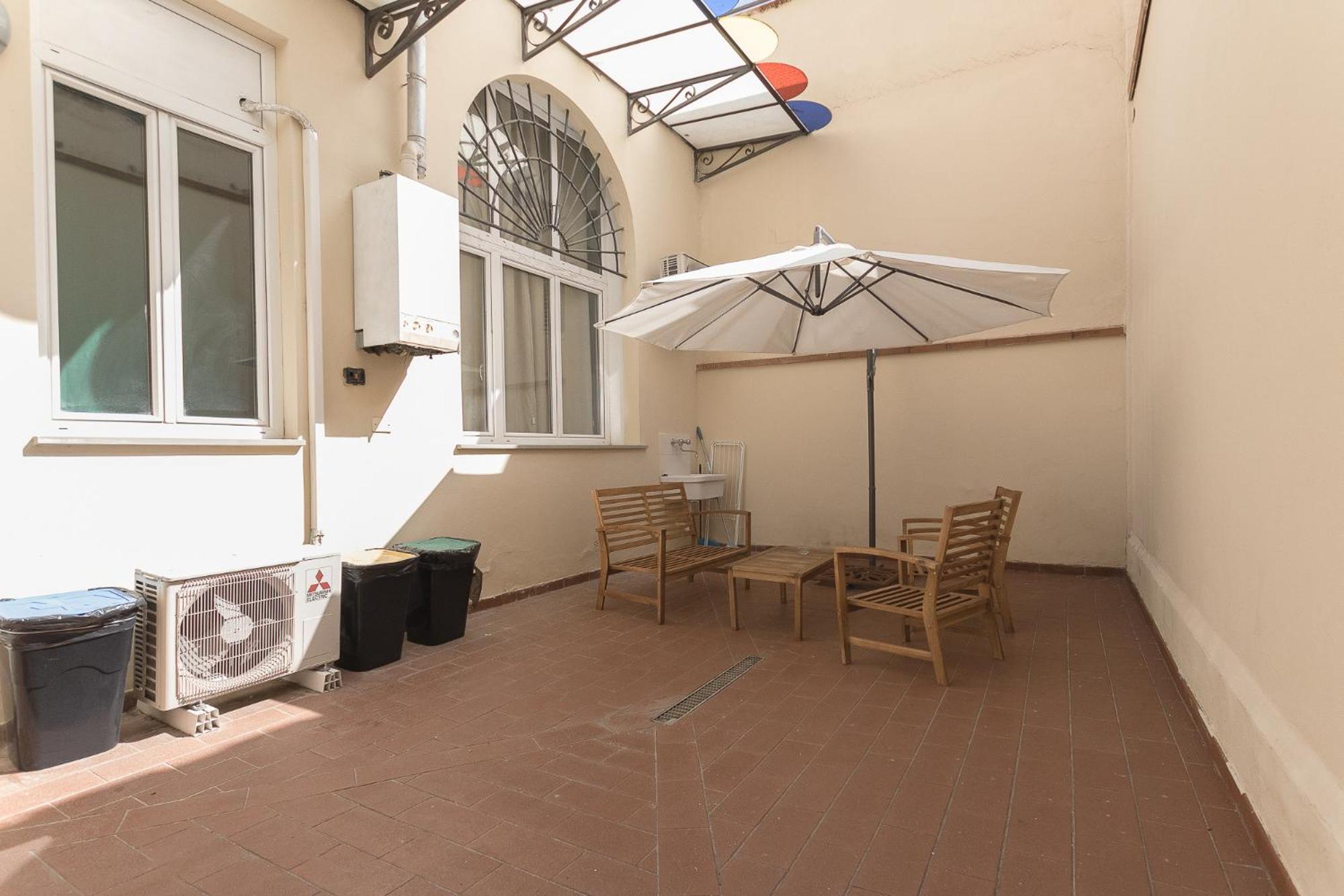Amalia Apartment Via La Farina Florence Buitenkant foto